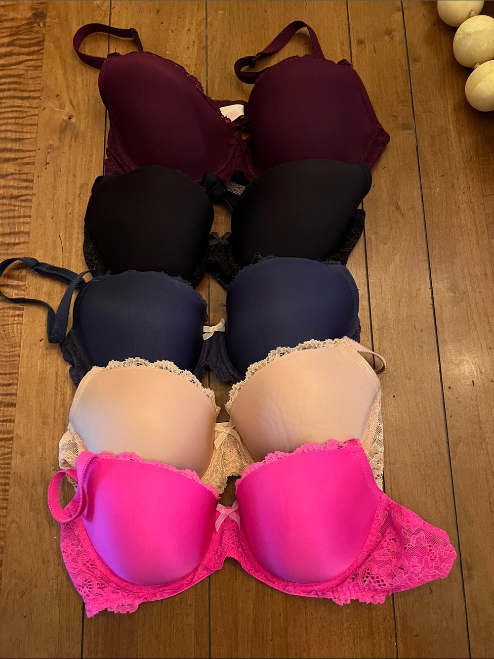 Victoria's Secret Bra Bundle in Black, Navy, Burgundy, nude & Hot Pink